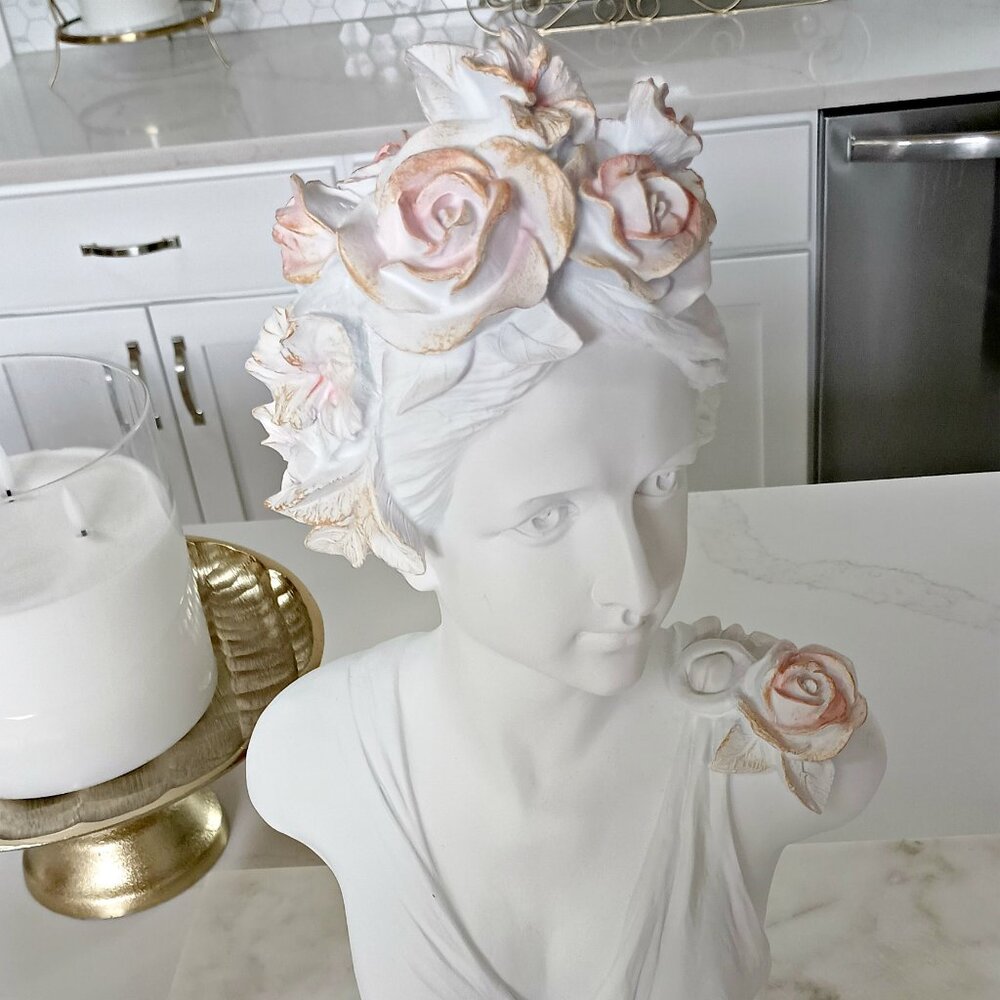 NEW! SHABBY CHIC ROSES EXQUISITE LADY BUST DECOR - Picture 6 of 7